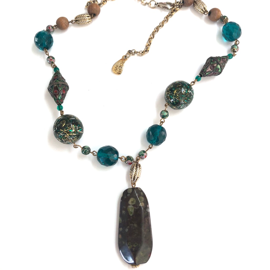 Yochi Ny Green Stone Pendant Beaded Necklace